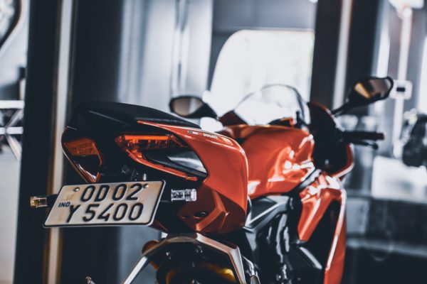 Listado Tiendas de Motocicletas
